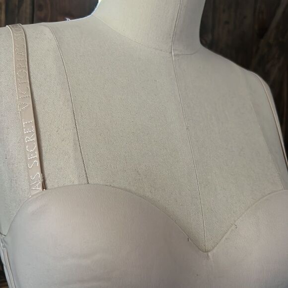 Victorias Secret Body by Victoria lined strapless bra signature straps Sz-32C - Picture 2 of 10